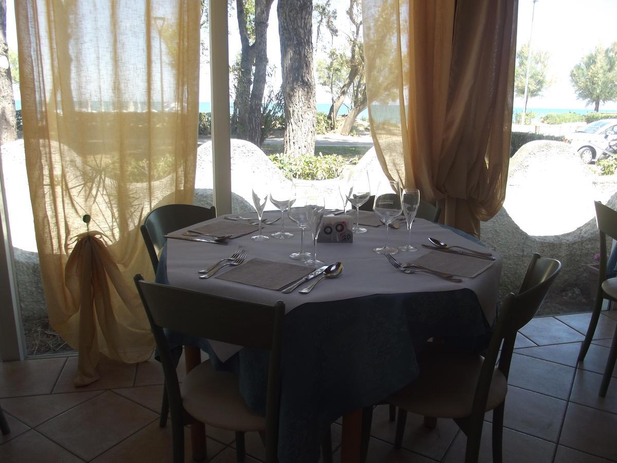 Hotel Sabbia D'Oro Pineto Kültér fotó