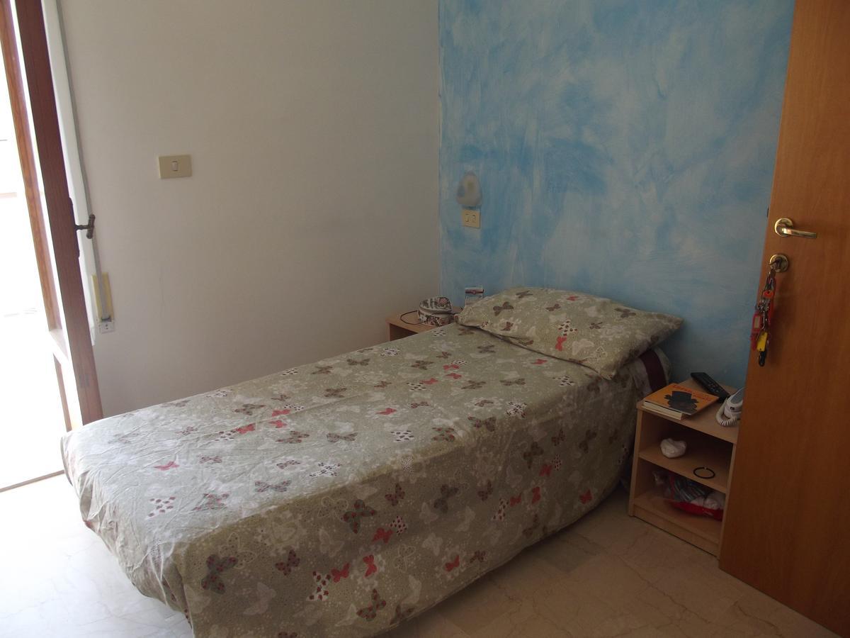 Hotel Sabbia D'Oro Pineto Kültér fotó